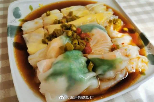 吃遍大连-一份锅气十足的肠粉立马唤开云 开云体育醒躲在脂肪背后的馋虫(图7)