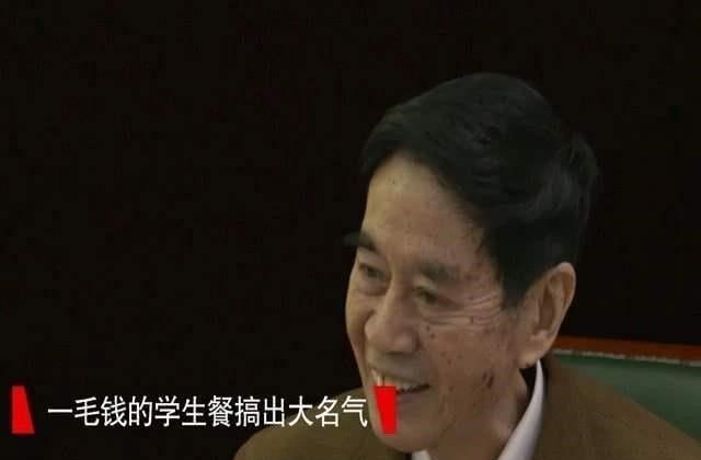 开云体育 开云官网混迹广州街头的走鬼不怕城管甚至还有人成为知名人物(图4)