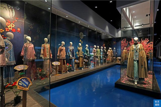 广东有座影视城被誉为“中国好莱坞”浓缩了皇宫 江南水开云 开云体育APP乡(图14) 广东有座影视城被誉为“中国好莱坞”浓缩了皇宫 江南水开云 开云体育APP乡(图14)