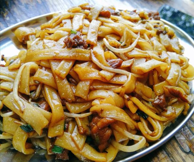 芳村这家深宅四十年小食店粥粉面是几代芳村人中意的老味道开云 开云体育(图5) 芳村这家深宅四十年小食店粥粉面是几代芳村人中意的老味道开云 开云体育(图5)