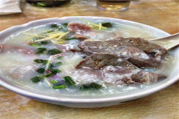 开云 开云体育APP阳江十大小吃快餐店排名:芹姐砂锅粥上榜第10二十年老店(图4) 开云 开云体育APP阳江十大小吃快餐店排名:芹姐砂锅粥上榜第10二十年老店(图4)