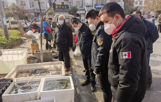 区市场监管局聚力开云 开云体育守护“两节”食品安全(图3)