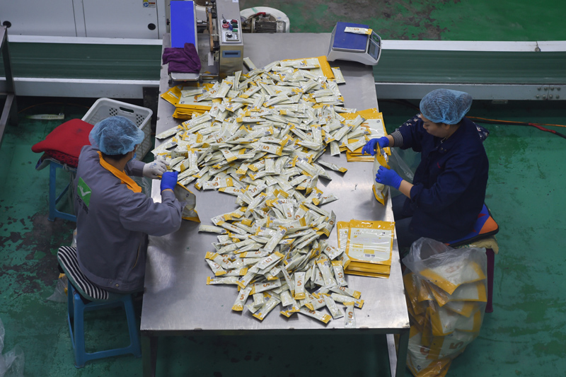 开云 开云体育平台黑龙江：粮企大豆收购加工忙(图3)