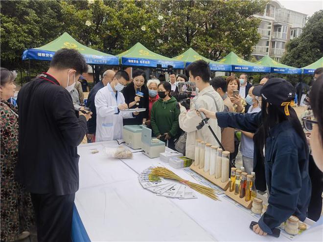 湖北：从“农田到餐桌” 让爱粮节粮蔚然成风开云 开云体育官网(图3)
