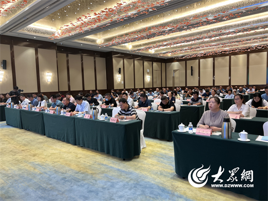 Kaiyun 开云体育坚持粮食产业优先发展 擦亮“吨粮首县”金字招牌—桓台县粮食产业高质量发展洽谈会成功举行(图6)