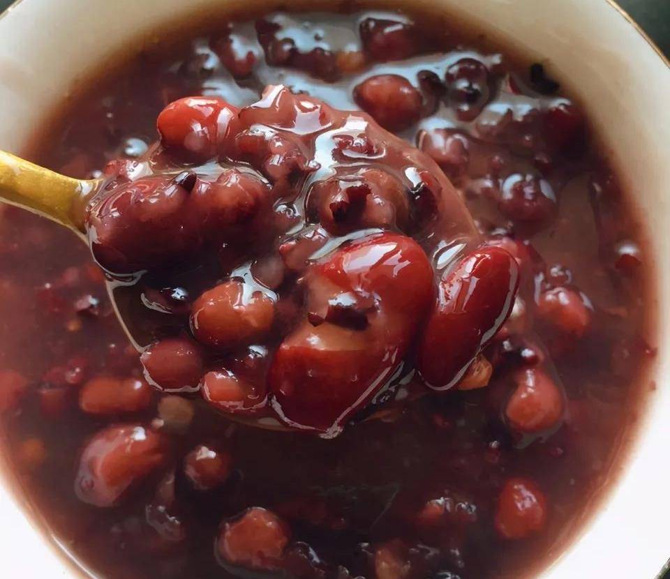 喝这10碗养生粥利消化吸收开云 开云体育官网这个季节最适合喝了(图10)