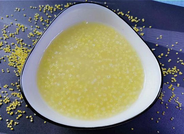 Kaiyun 开云体育煮小米粥时切忌直接下锅煮牢记这3点米粥更黏稠好喝(图2)