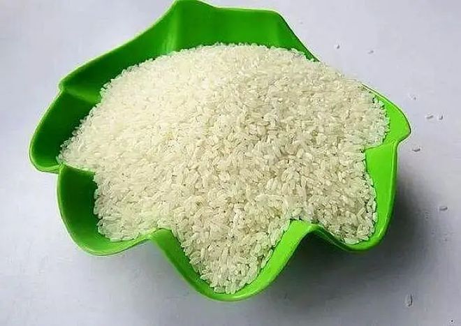 开云 开云体育官网熬大米粥怎么熬的更粘稠小窍门粥香浓好吃(图2)