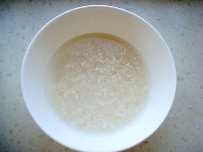 开云 开云体育官网熬大米粥怎么熬的更粘稠小窍门粥香浓好吃(图3)