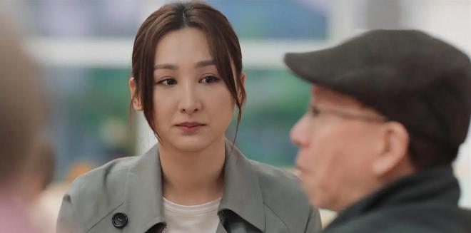 开云 开云体育平台《新闻女王》许诗晴被嘲身材太胖？我却被她圈粉堪称微胖教科书(图11)