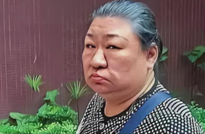 刘德华6姐弟24人大家族曝光大姐贪财好赌弟弟省心最能赚钱开云 开云体育平台(图10)