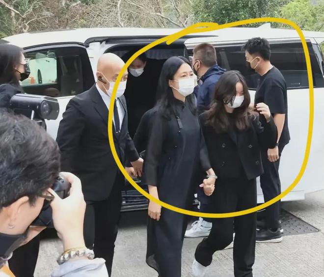 刘德华6姐弟24人大家族曝光大姐贪财好赌弟弟省心最能赚钱开云 开云体育平台(图15)