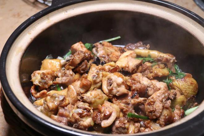 Kaiyun 开云体育睇龙船漂移、叹美食“直落”！超全打卡攻略在南海从早吃到晚！(图9)