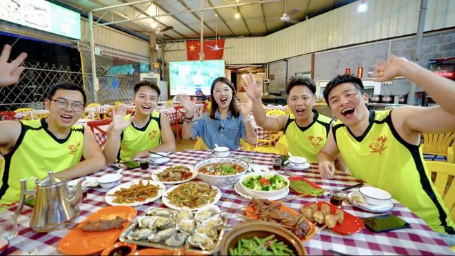 Kaiyun 开云体育睇龙船漂移、叹美食“直落”！超全打卡攻略在南海从早吃到晚！(图33)