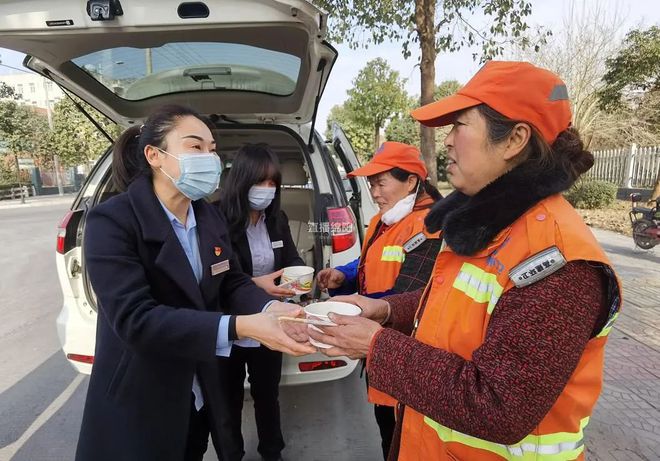 开云 开云体育平台腊八节：做一碗腊八粥 送一份暖心情(图7)