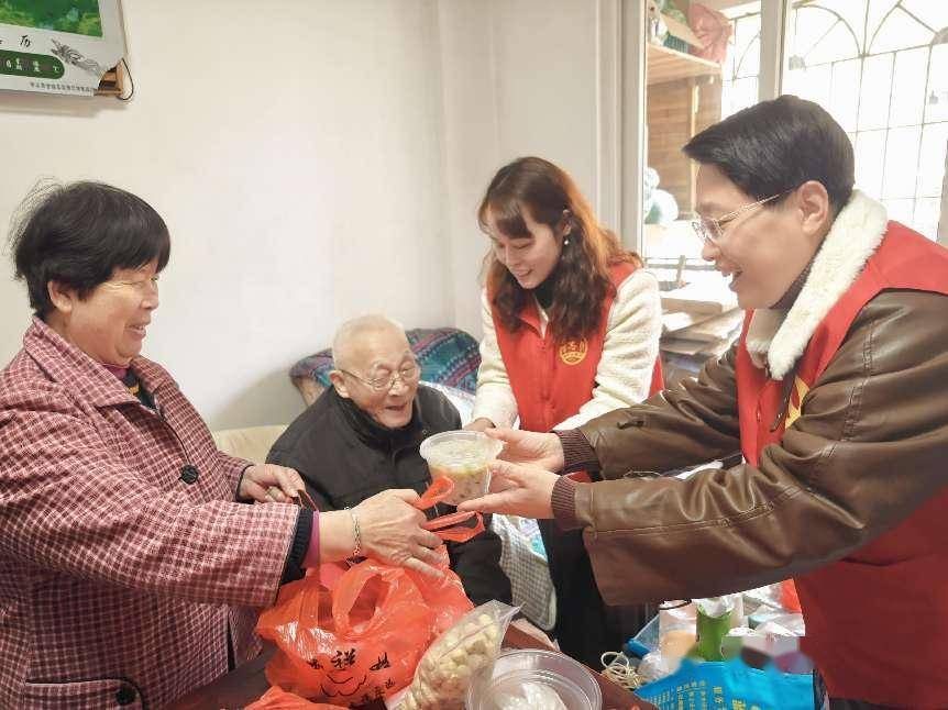 我们的节日｜拗九传孝道开云APP 开云官网入口福“粥”暖人心！晋安拗九好热闹！(图2)