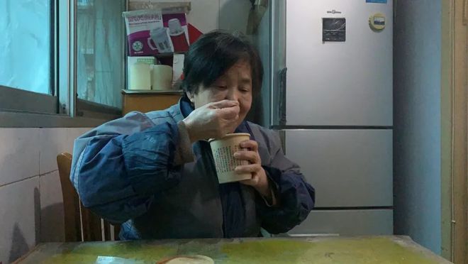 开云体育 开云官网网上过节事事“粥”全！成都文殊院庚子年腊八节6万余份粥、料传递温情！(图10)