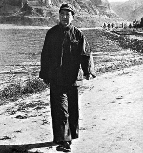 开云体育 Kaiyun.com 官网入口63年毛主席70岁寿辰毛远志前去祝寿主席：这么多年为什么不来(图3)