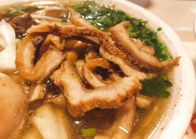 开云APP 开云官网入口95后小哥的绝味卤粉肉嫩汤鲜面量大吃货心中的美味No1(图5) 开云APP 开云官网入口95后小哥的绝味卤粉肉嫩汤鲜面量大吃货心中的美味No1(图5)